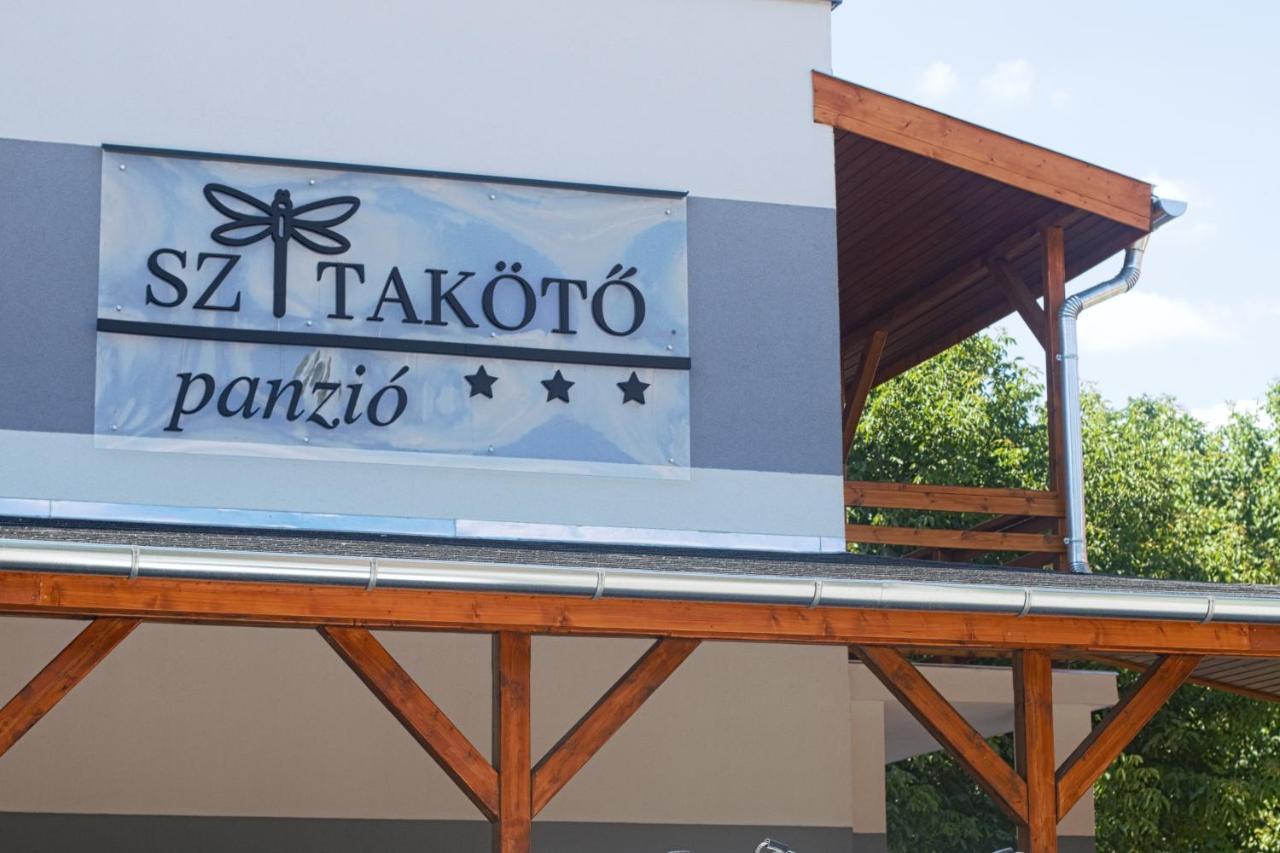 Szitakoeto Panzio Hotel Tiszafüred Buitenkant foto